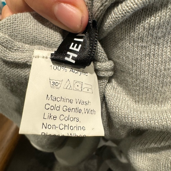 SHEIN / medium grey sweater dress - Picture 5 of 6